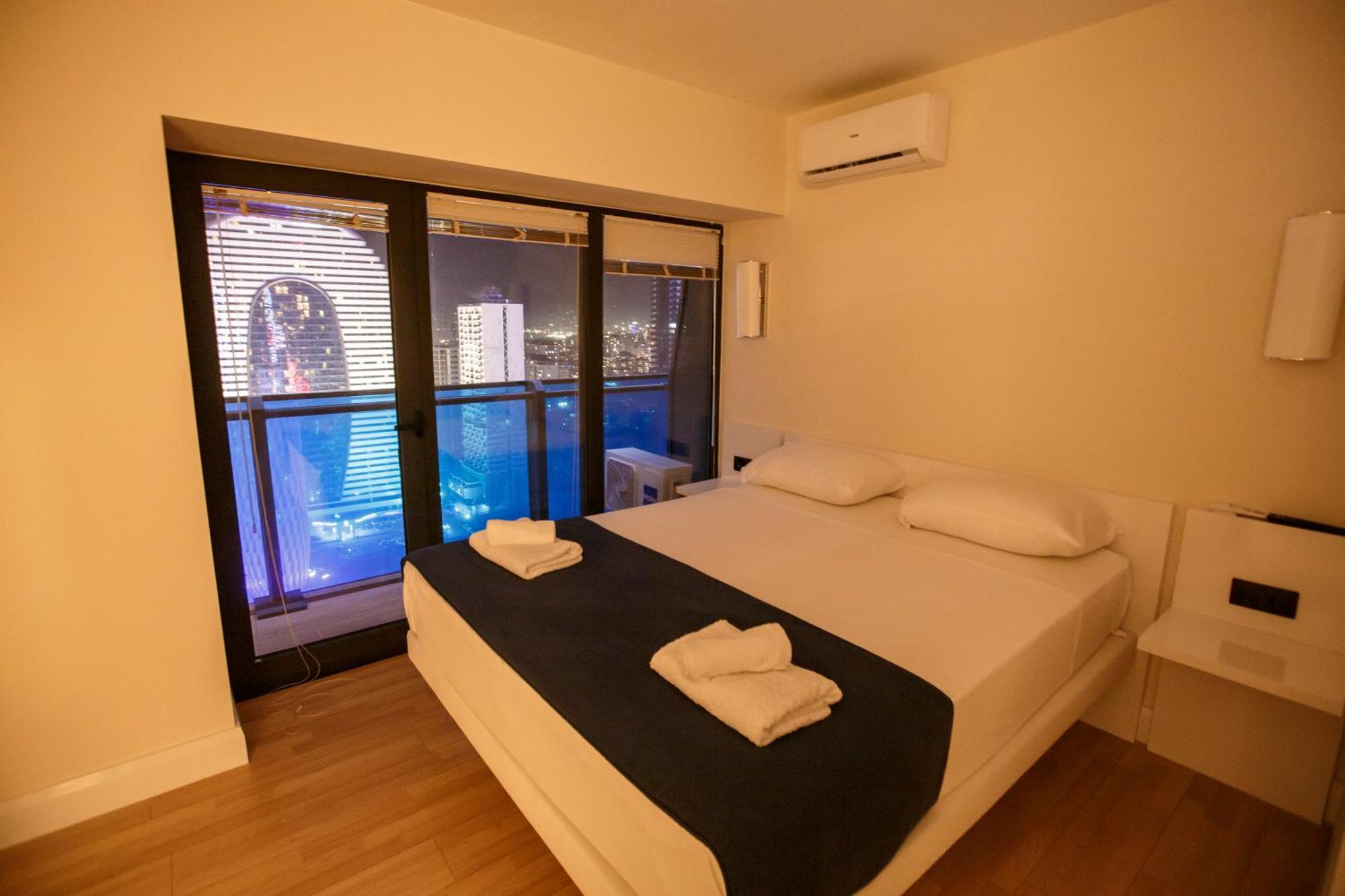 Panorama Orbi Beach Resort Center Suite Батуми Екстериор снимка