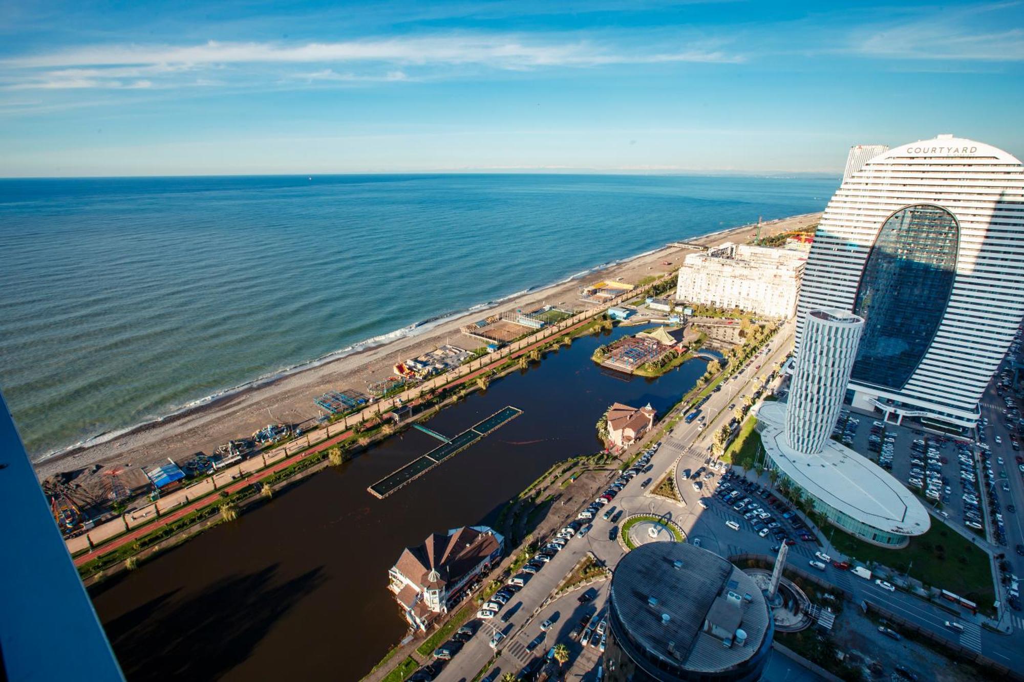Panorama Orbi Beach Resort Center Suite Батуми Екстериор снимка